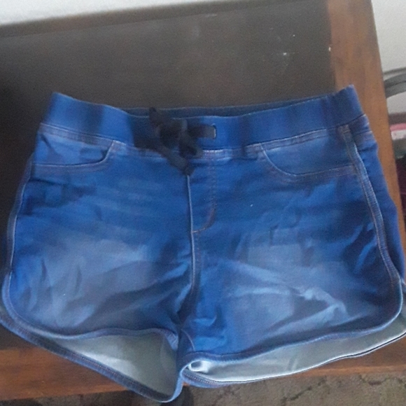 Mid Rise jean shorts - Picture 1 of 2